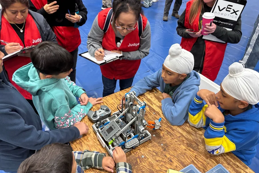 Robotics at Carden Arbor View